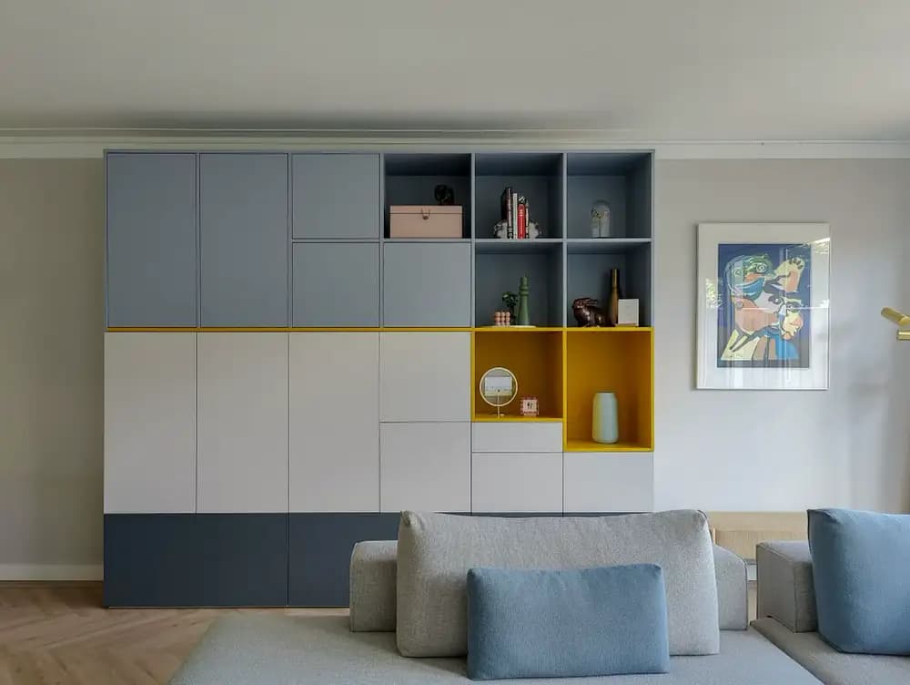 grote wandkast met vakken