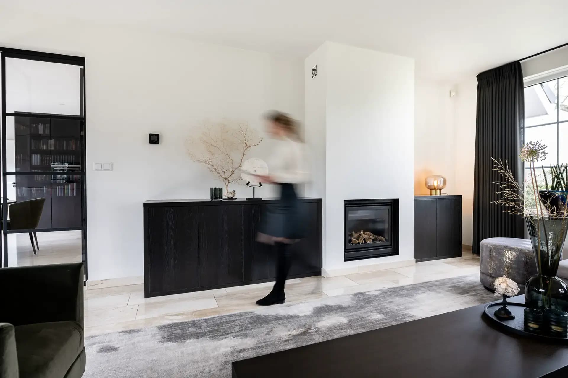 Haardmeubel dressoir in zwart gebeitst eiken